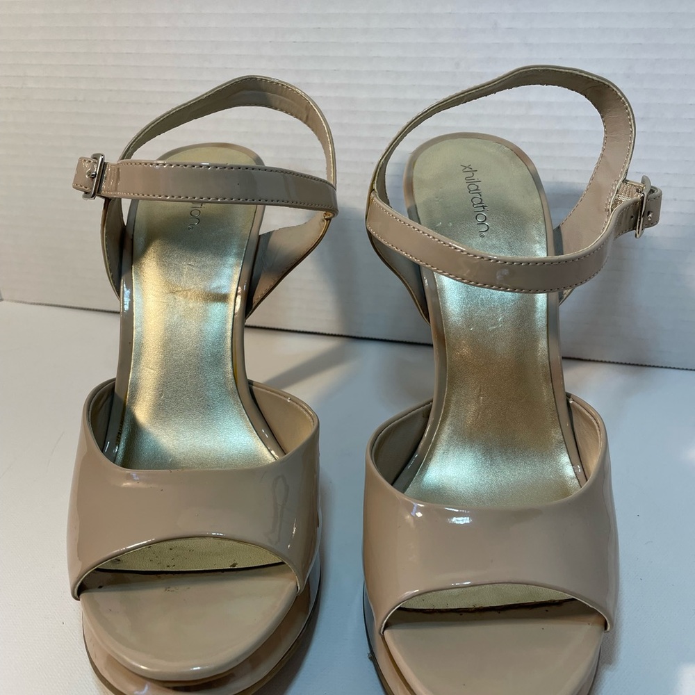 4” Heels Size 10 Nude Beige Xhilaration Open Toe Shoe w/Adjustable Straps Patent